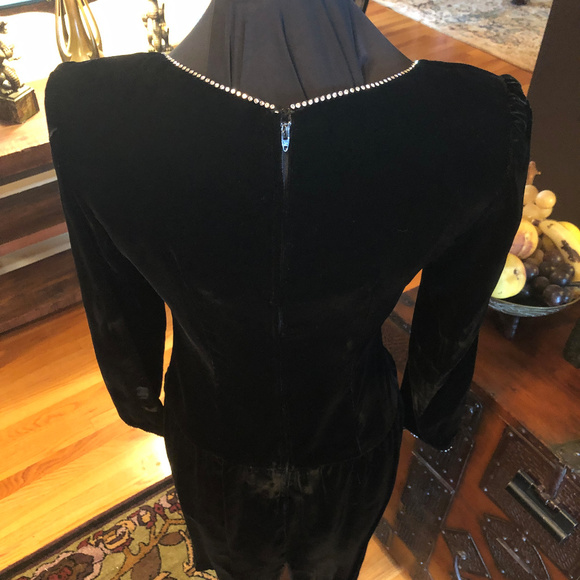 Vintage A. J. Bari Velvet Dress Black - Picture 5 of 8